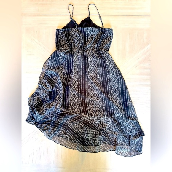 BCBGeneration Faux-wrap Ruffle Skirt Dress - Black- LIKE NEW!! -Size Small - Picture 9 of 16